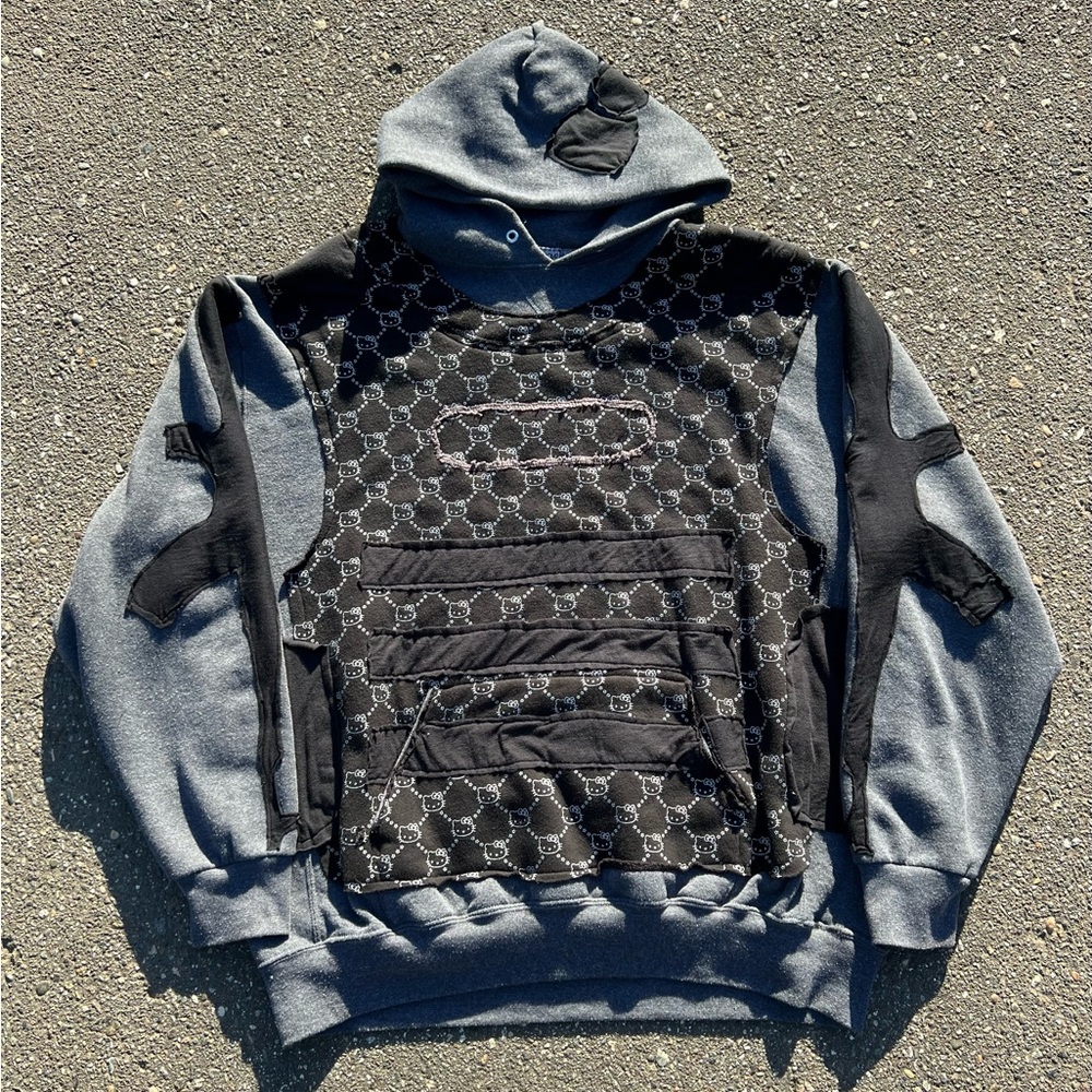 NovocentoNovantanove Hello Kitty "Vest" Pullover Hoodie